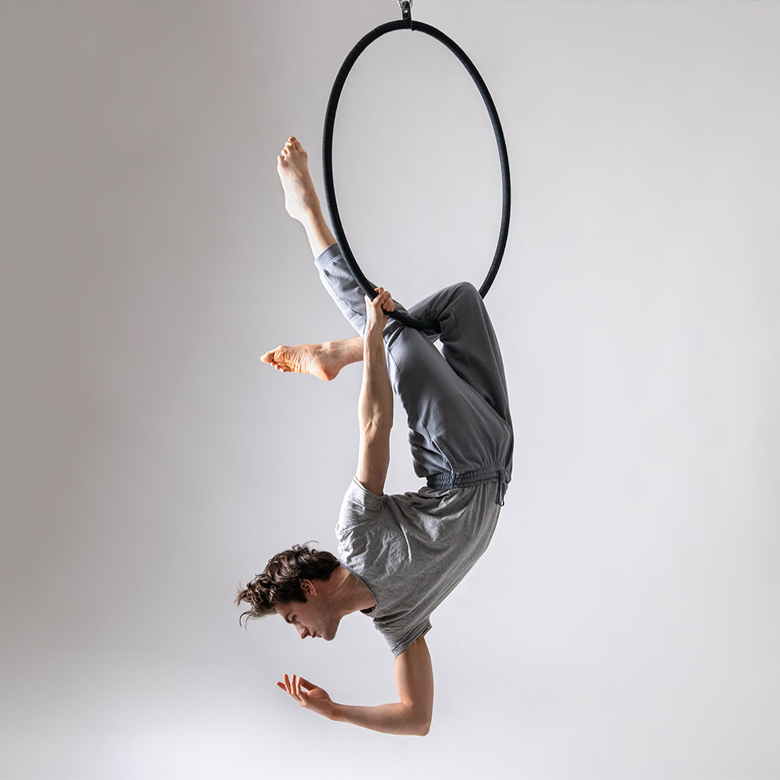 teacher edd on aerial hoop for mixed ability class at london dance academy